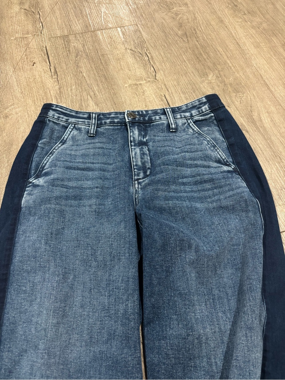Kut From the Kloth Ashton High Rise Barrel Leg Jeans Size 8 Blue Denim - Picture 4 of 6